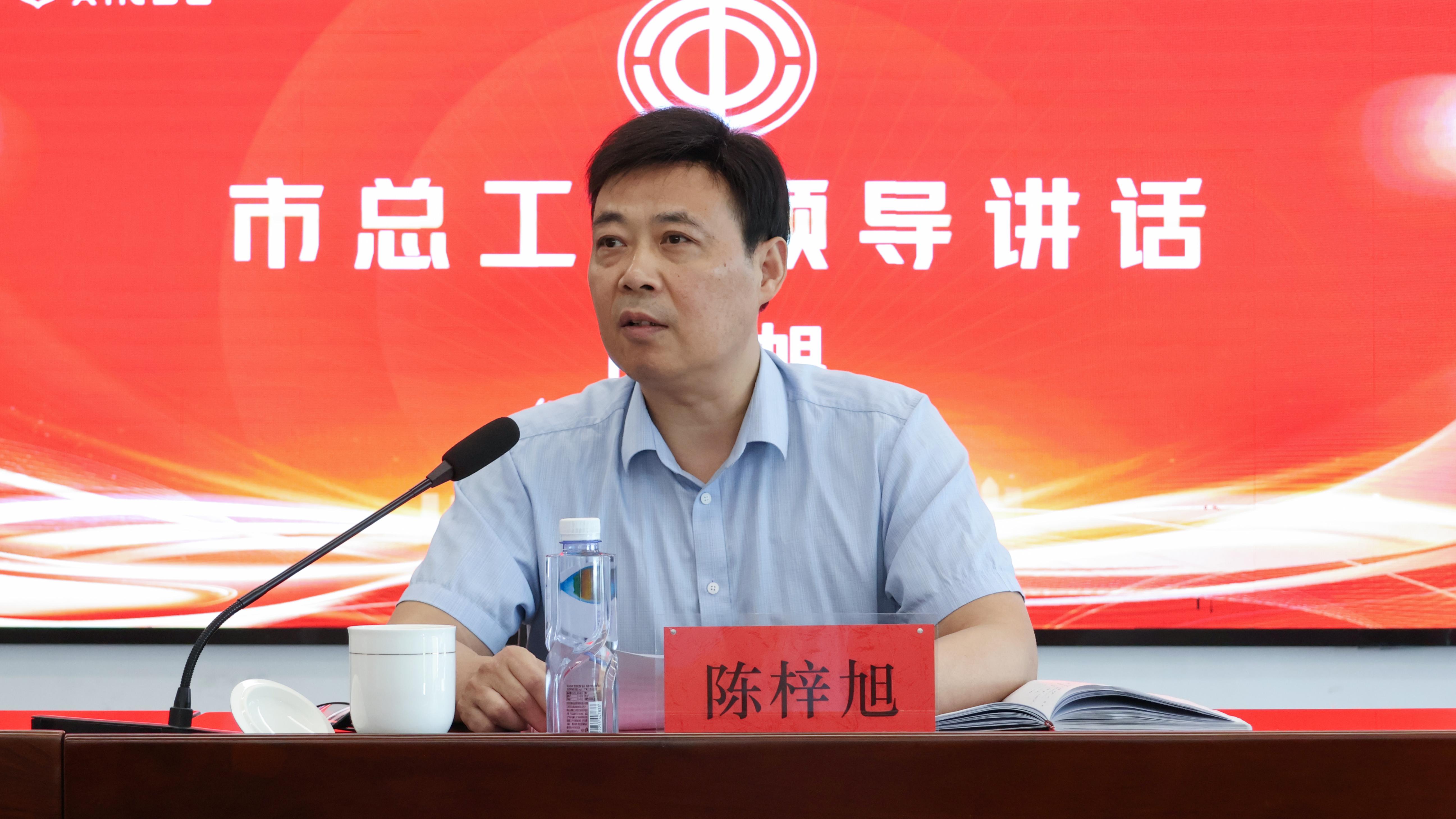 工會領(lǐng)導(dǎo)(1).jpg